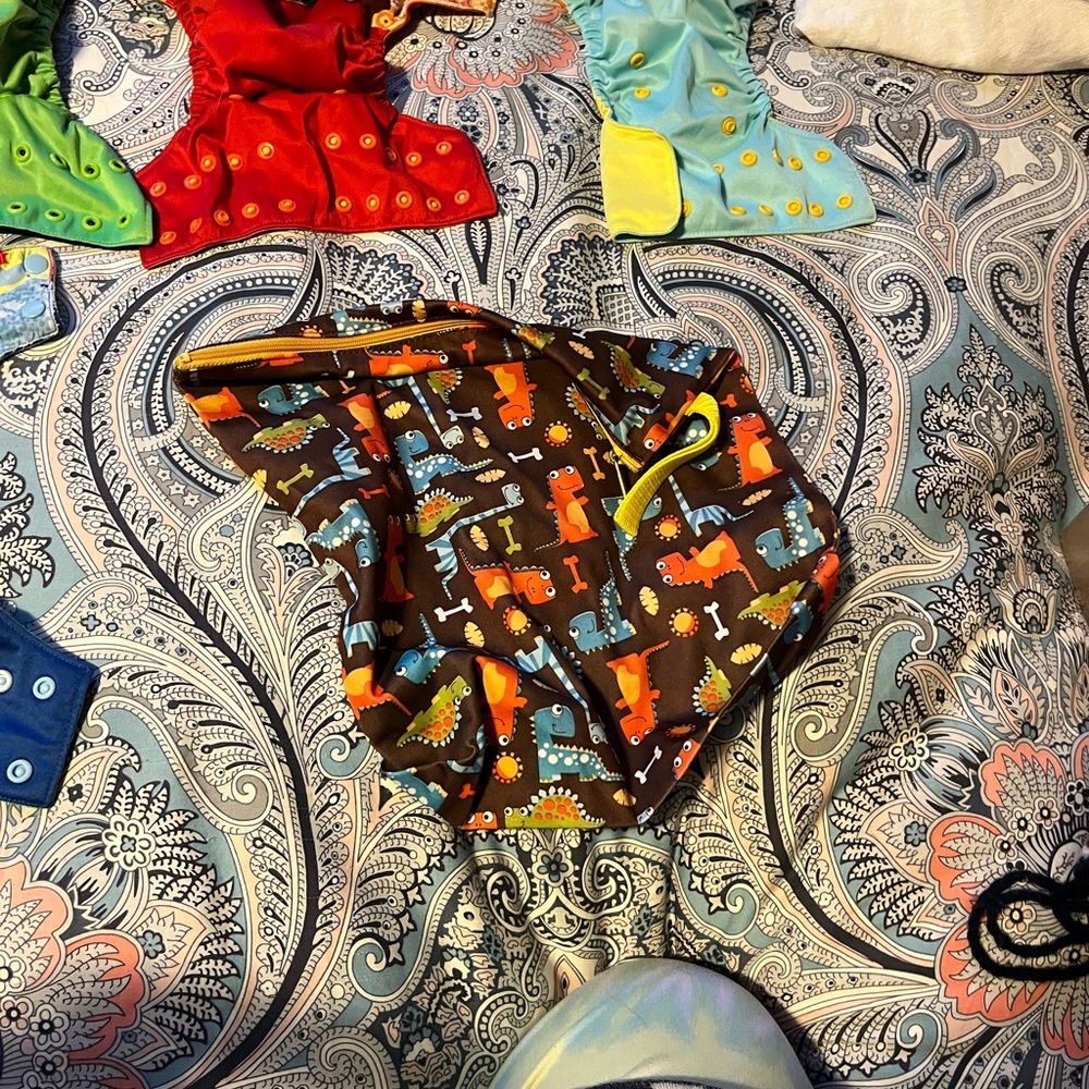 Cloth diapers and inserts - Picture 4 of 4